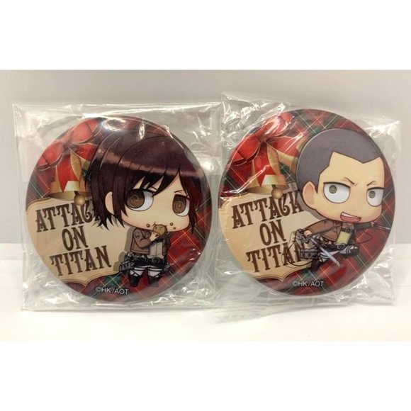 Attack on Titan Christmas Holiday Button Can‎ Badge Japanese Pin Connie & Sasha - Picture 1 of 1